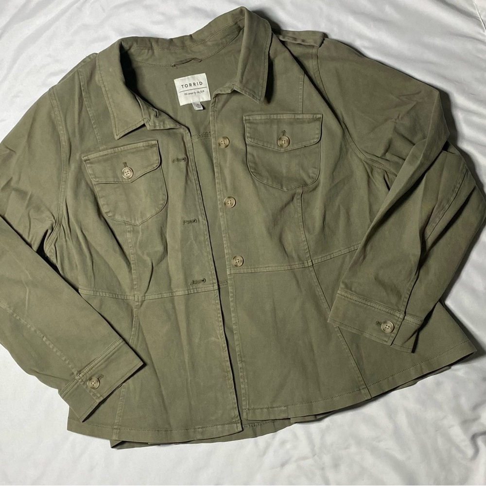Size 3 torrid Olive green peplum heavyweight jacket